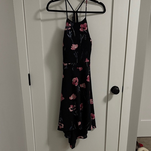 le chateau Dresses & Skirts - Floral Halter Neck Le chateau made in Canada Dress